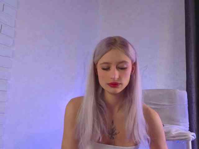 LuxuryBarbie webcam