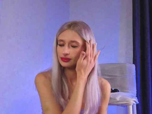 LuxuryBarbie webcam