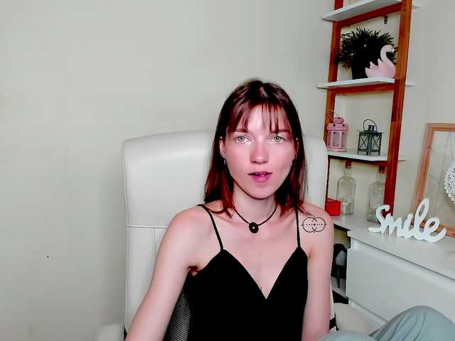 KiraBliss live cam on BongaCams