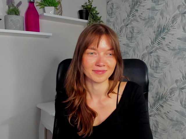 KiraBliss webcam