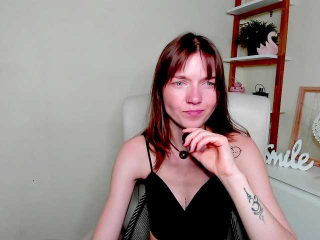 KiraBliss live cam on BongaCams
