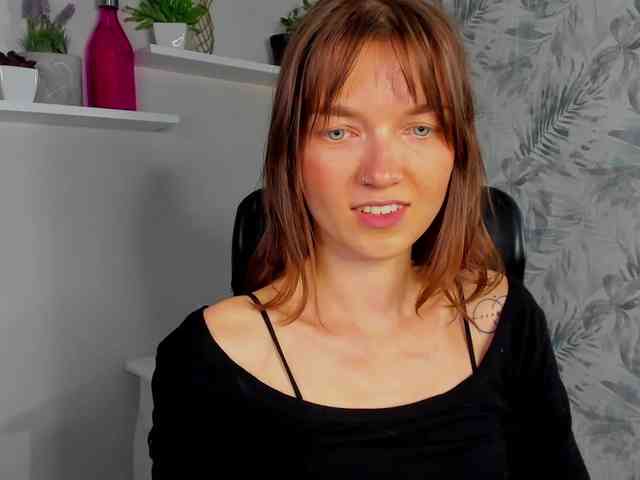 KiraBliss webcam