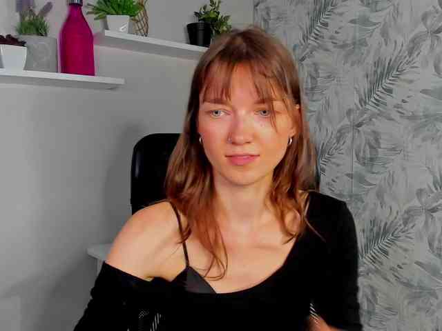 KiraBliss webcam