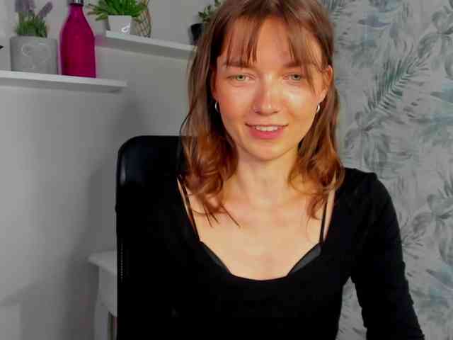 KiraBliss webcam