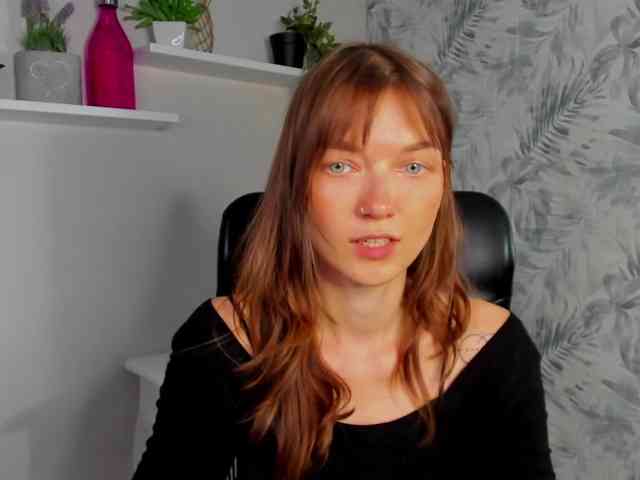 KiraBliss webcam