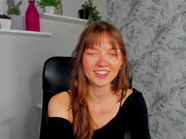 KiraBliss webcam