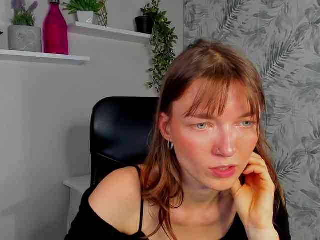 KiraBliss webcam