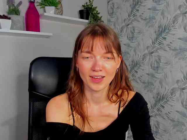KiraBliss webcam