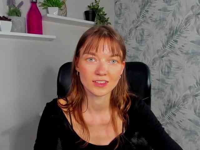 KiraBliss webcam
