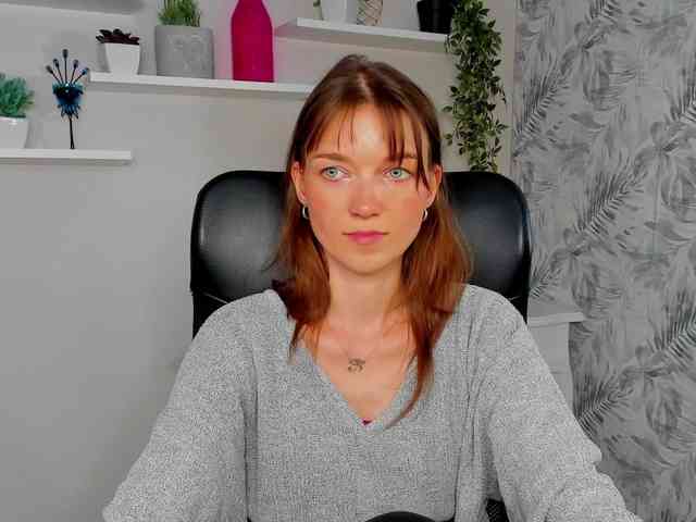 KiraBliss webcam