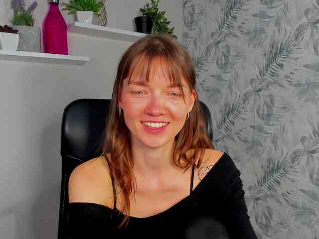 KiraBliss webcam