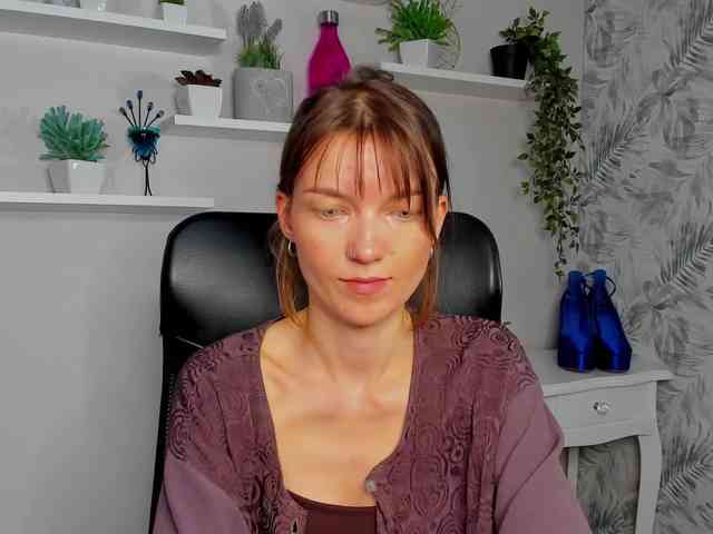 KiraBliss webcam