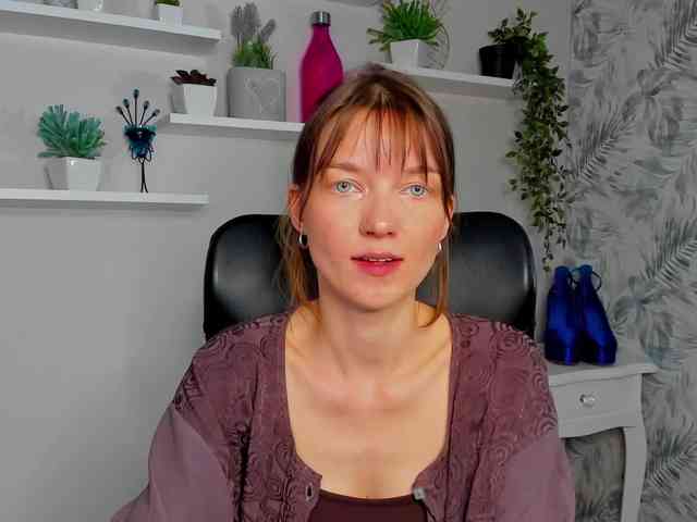 KiraBliss webcam