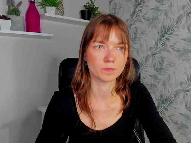 KiraBliss webcam