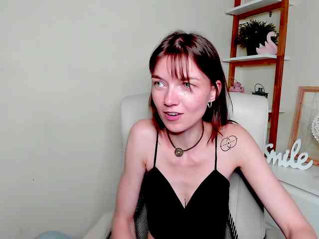 KiraBliss webcam