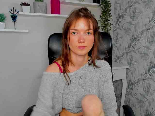 KiraBliss webcam