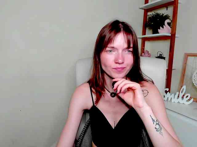 KiraBliss webcam