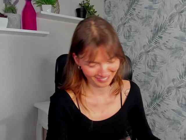 KiraBliss webcam