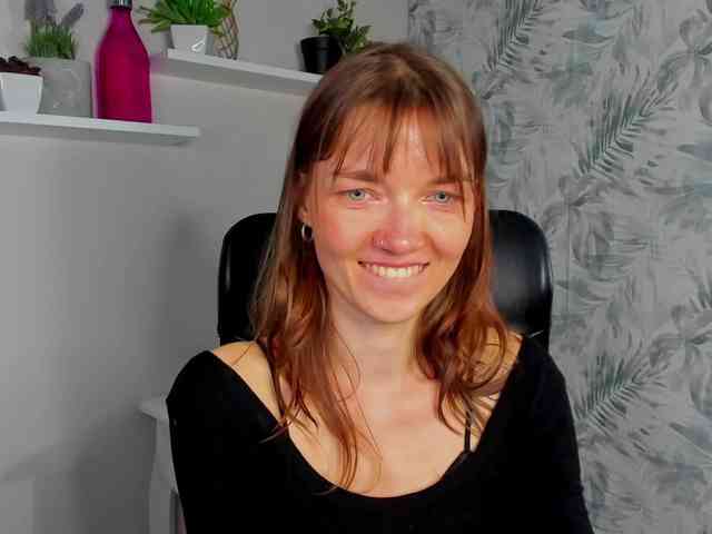 KiraBliss webcam
