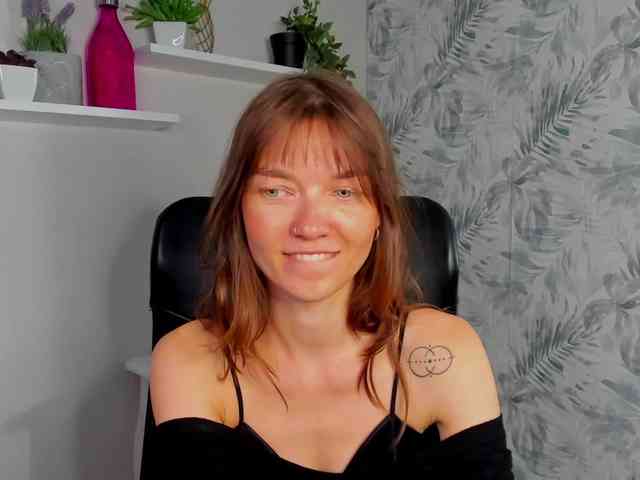 KiraBliss webcam