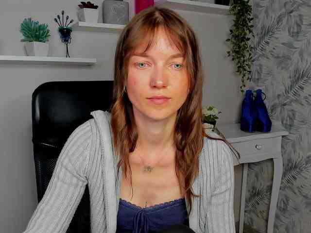 KiraBliss webcam