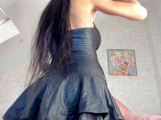 gloriaa-shine webcam