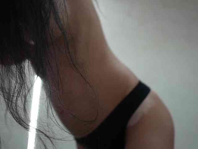 gloriaa-shine webcam