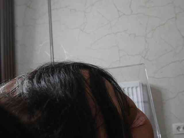gloriaa-shine webcam