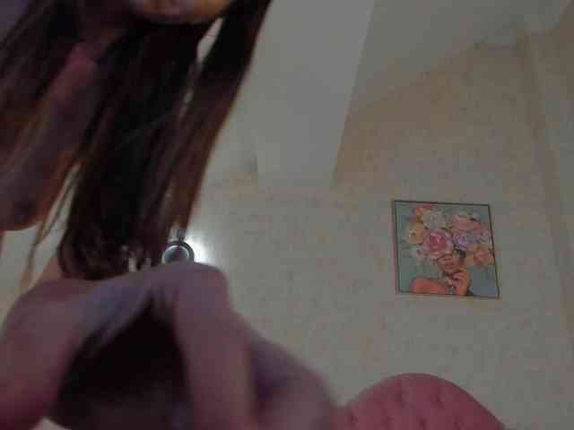 gloriaa-shine webcam