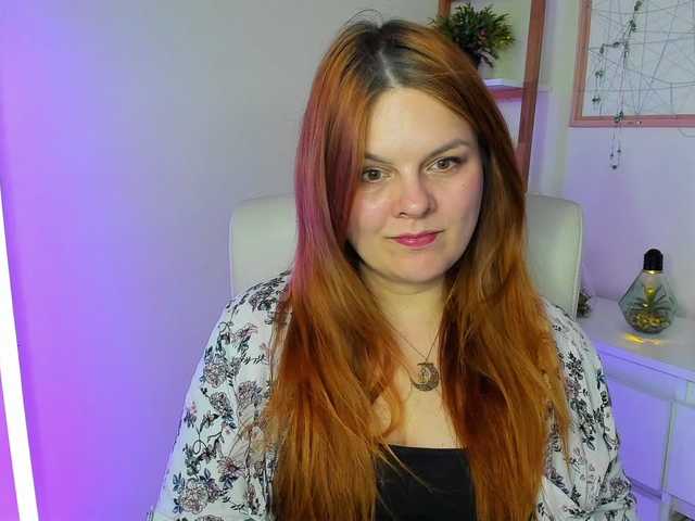 GingerKiss live webcam show