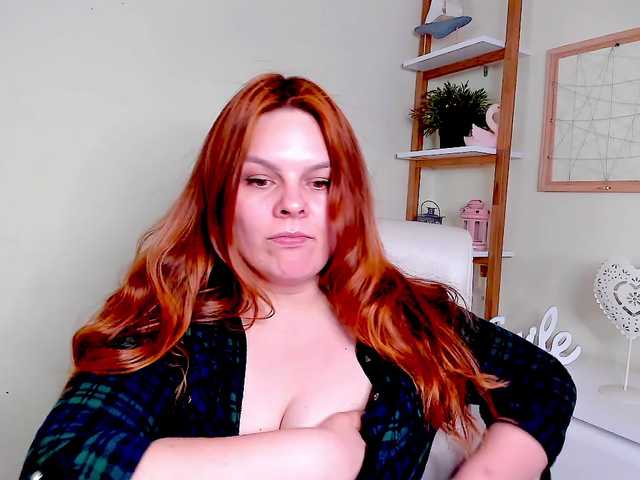 GingerKiss live cam on BongaCams