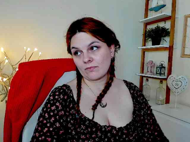 Model: GingerKiss
