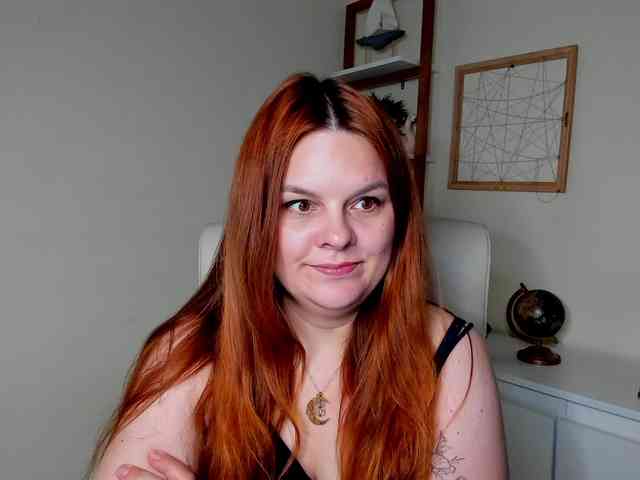 Model: GingerKiss