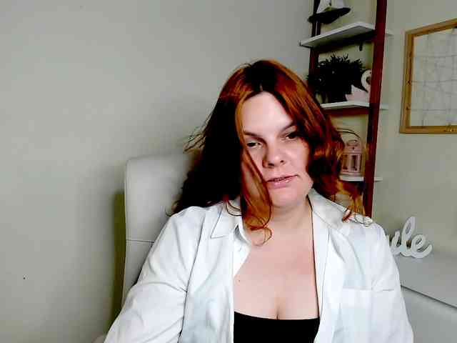 Model: GingerKiss
