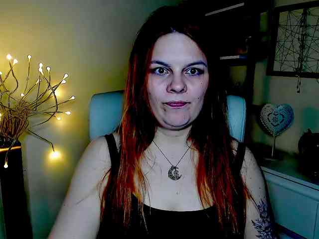 Model: GingerKiss