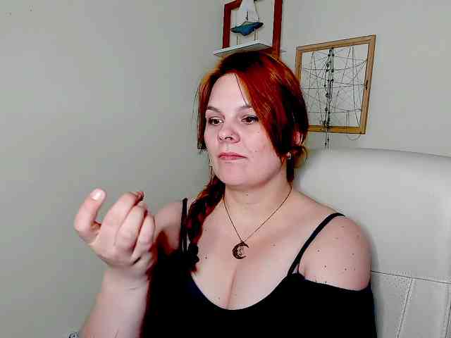 Model: GingerKiss