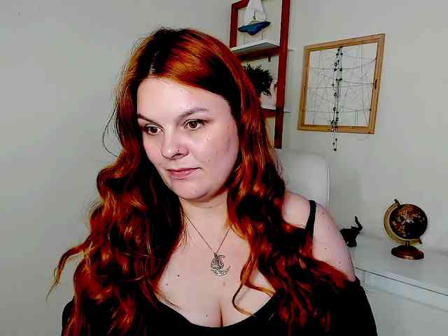 Model: GingerKiss