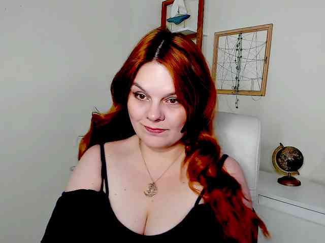 Model: GingerKiss