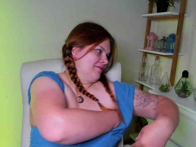 GingerKiss webcam