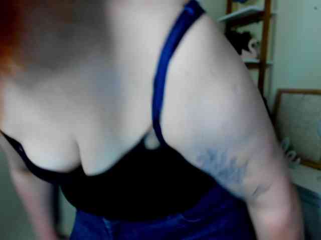 GingerKiss webcam