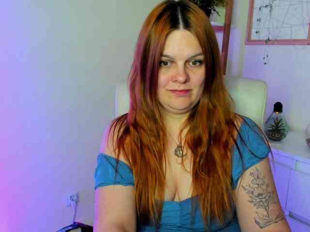 Model: GingerKiss