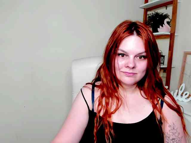 Model: GingerKiss