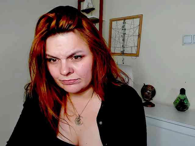 Model: GingerKiss