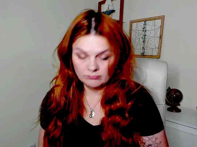 Model: GingerKiss