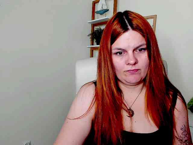 Model: GingerKiss