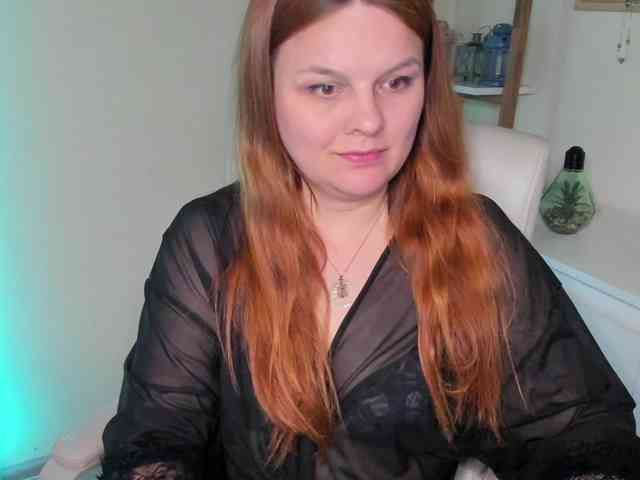 Model: GingerKiss