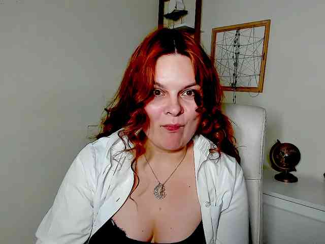 Model: GingerKiss