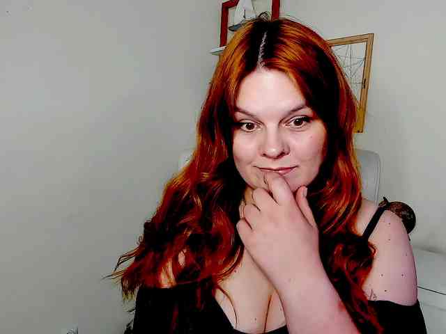 Model: GingerKiss