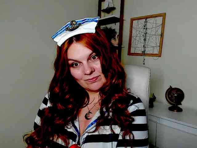 Model: GingerKiss