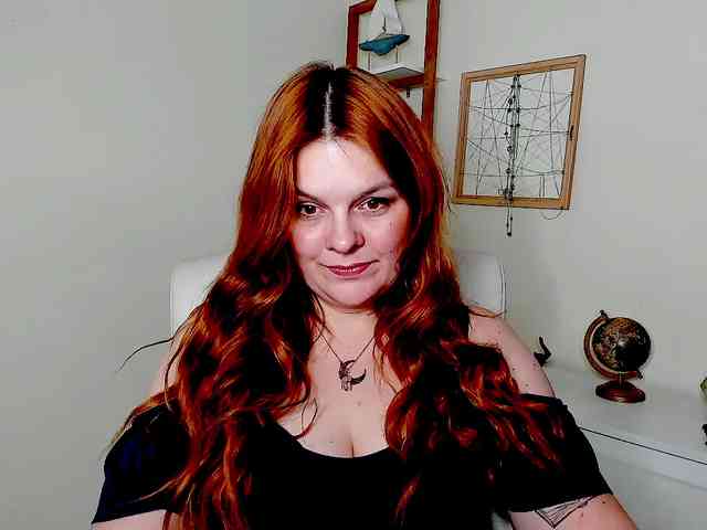 Model: GingerKiss